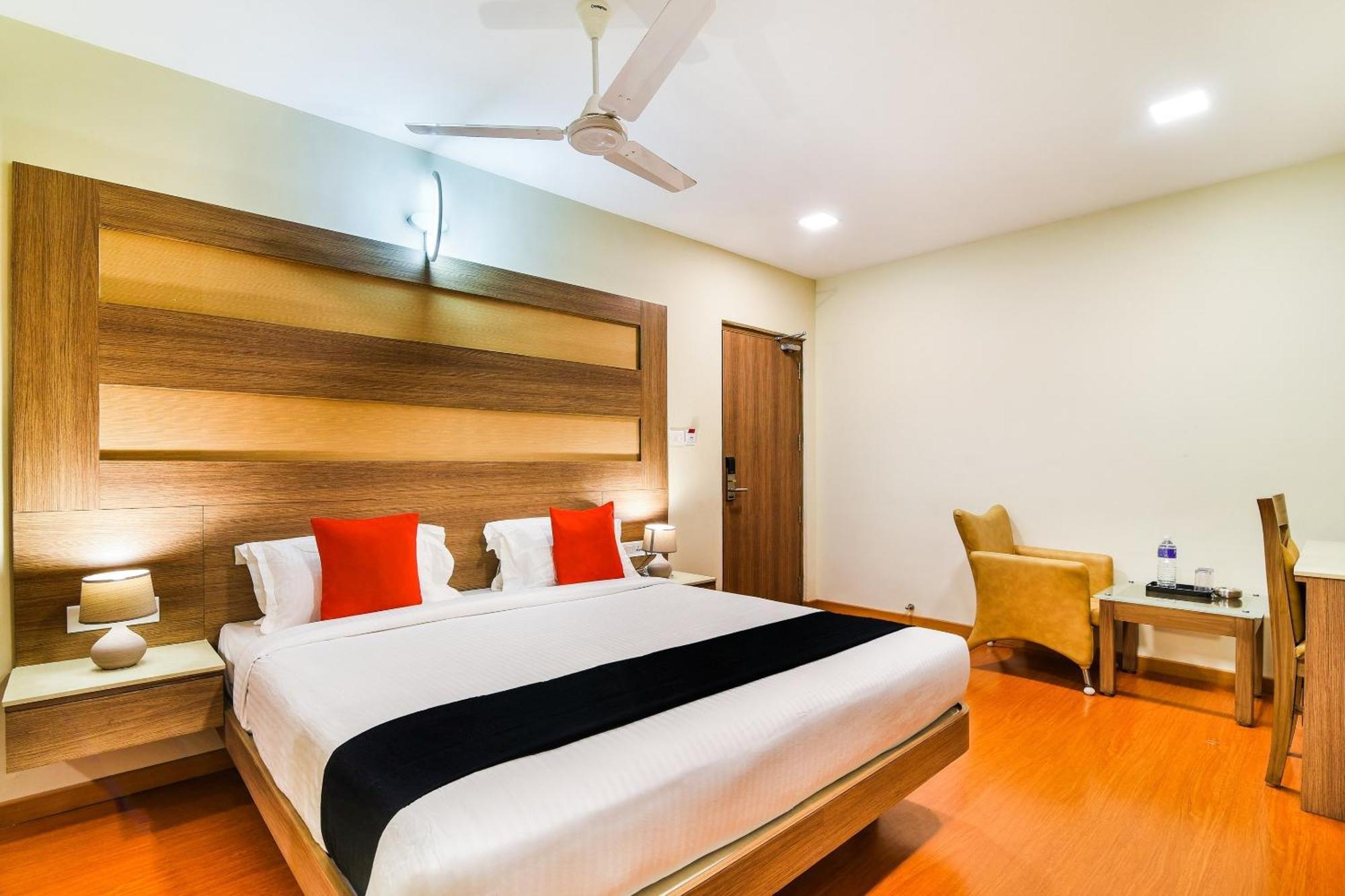 Super Capital O Grand Plaza Hotel Coimbatore Exterior foto