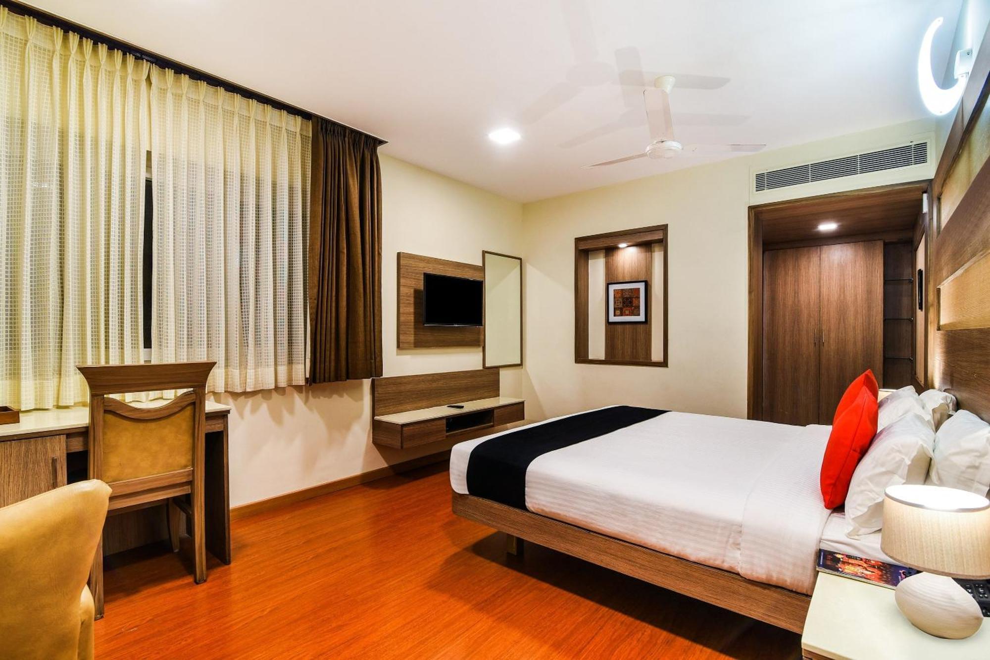 Super Capital O Grand Plaza Hotel Coimbatore Exterior foto