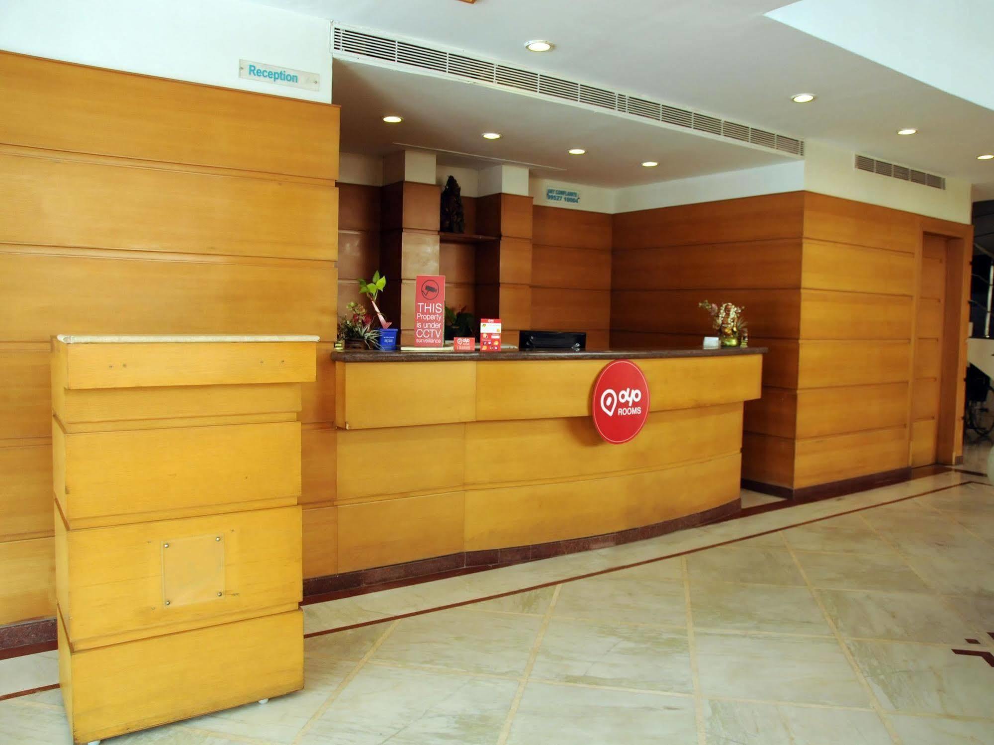 Super Capital O Grand Plaza Hotel Coimbatore Exterior foto